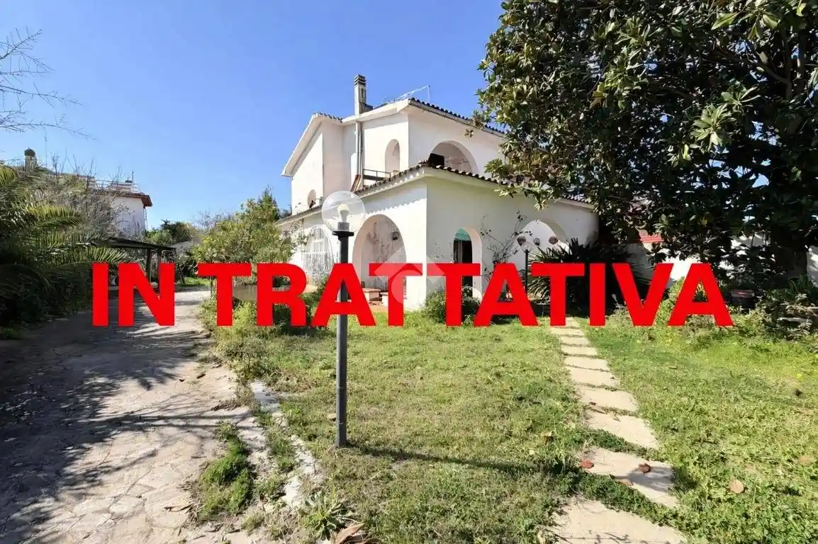 Villa in vendita a Ardea
