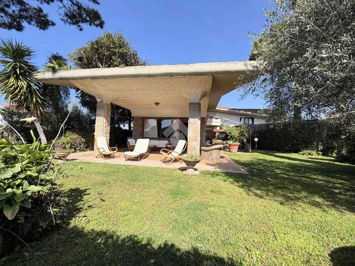 Villa in vendita a Ardea