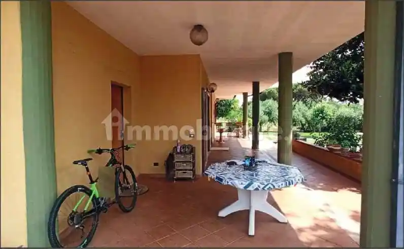 Villa in vendita a Latina