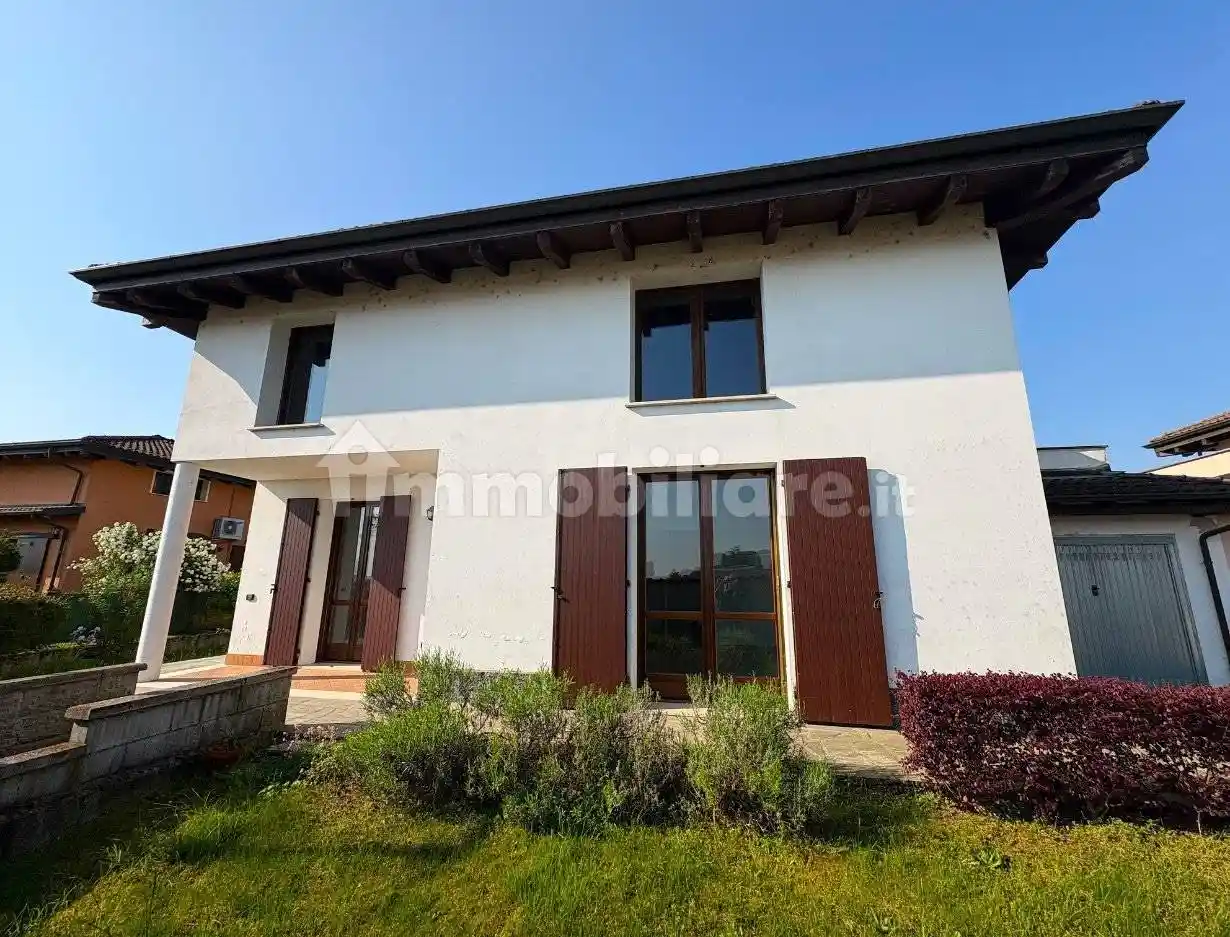 Villa in vendita a Tromello