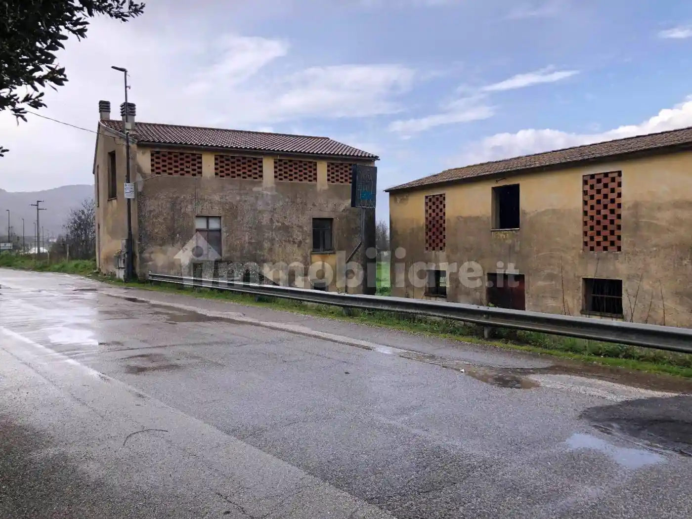 Palazzo - Edificio in vendita a Sesto Campano
