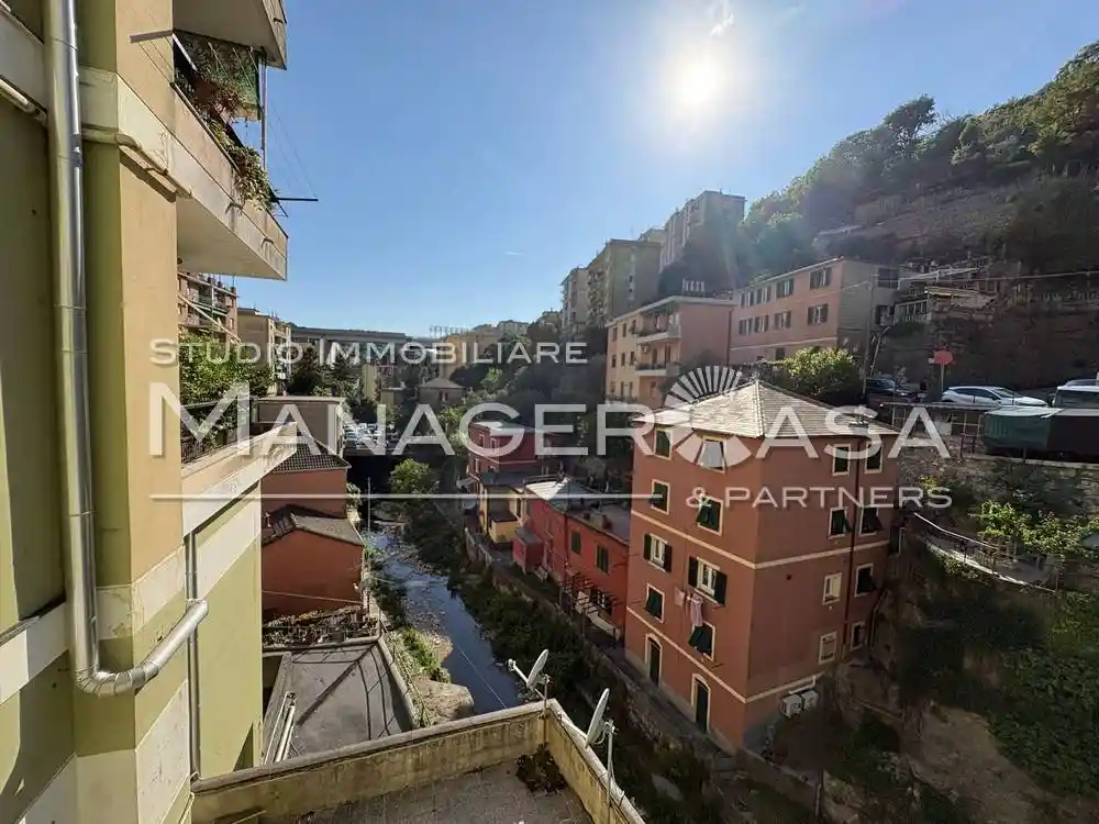 Appartamento in vendita a Genova