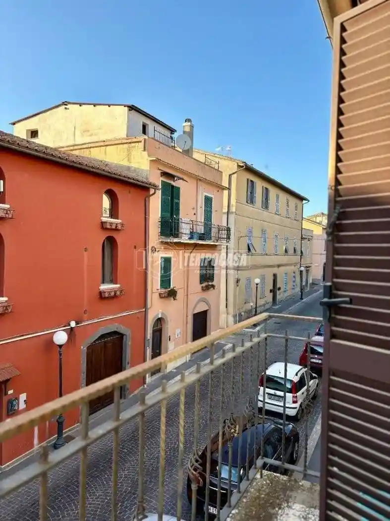 Appartamento in vendita a Canino
