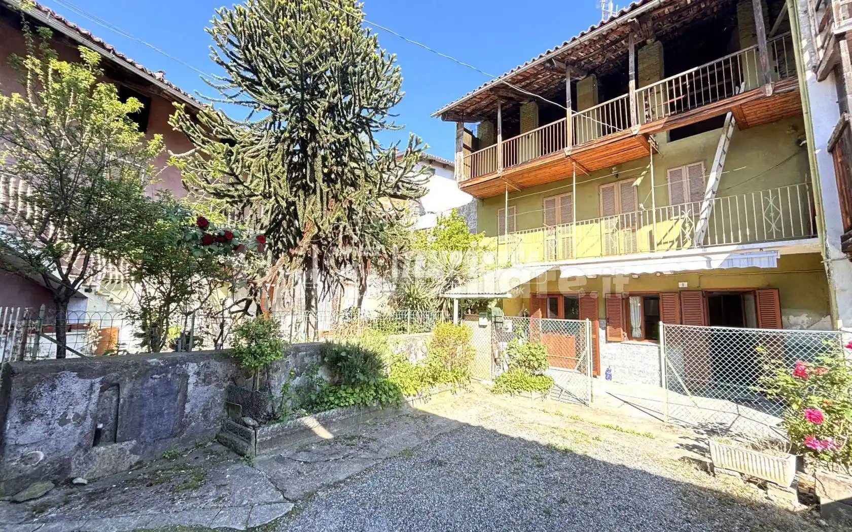 Casa indipendente in vendita a Caravino