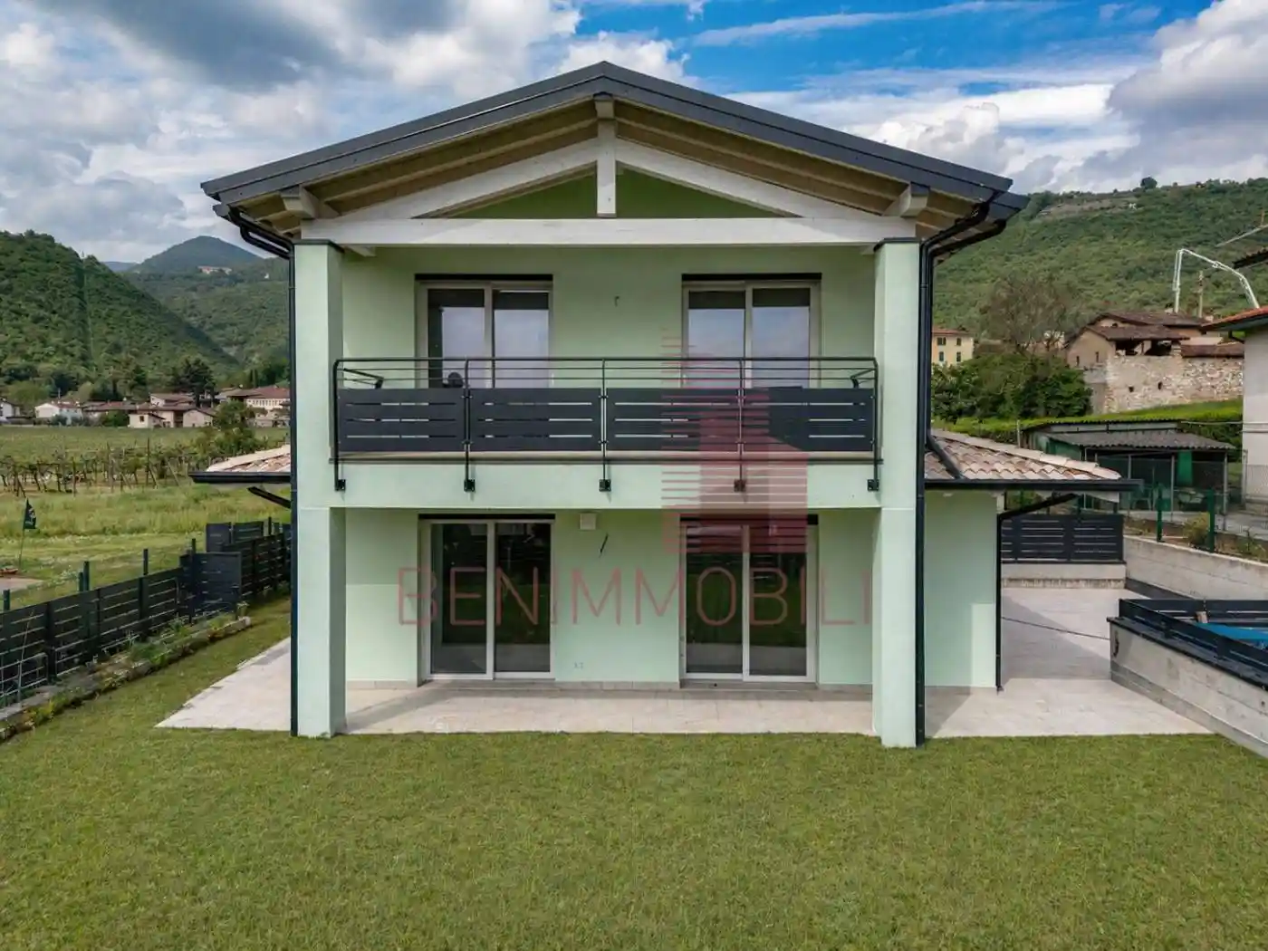 Villa in vendita a Ome