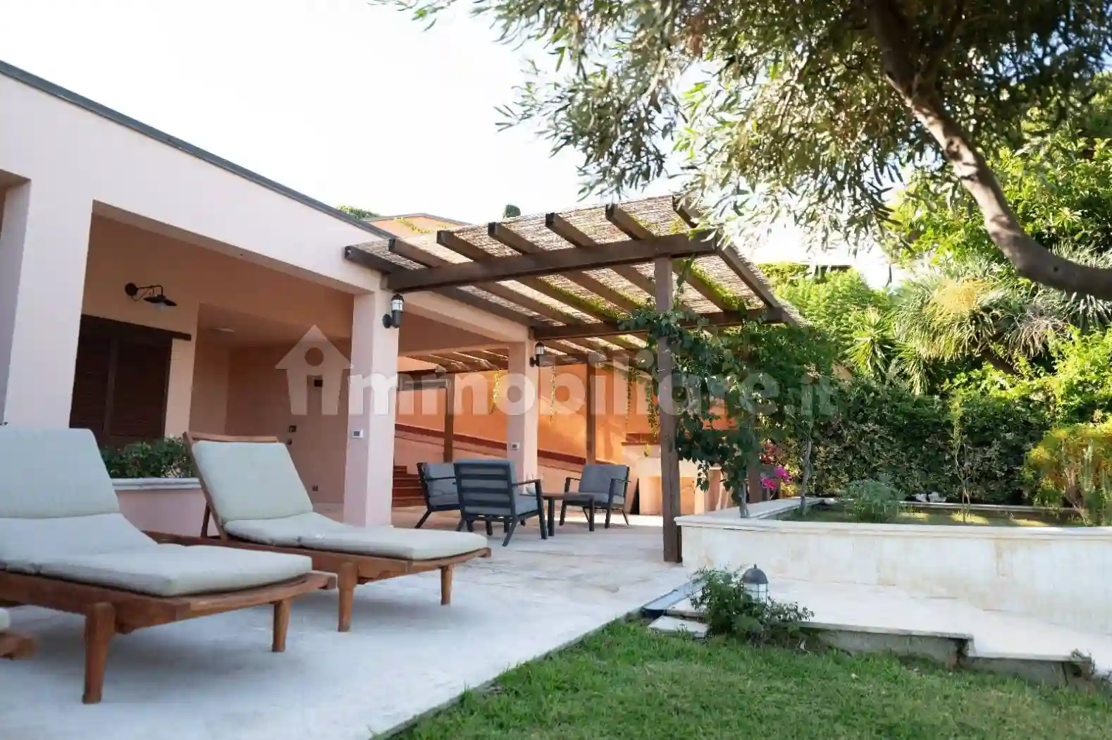 Villa - foto 2
