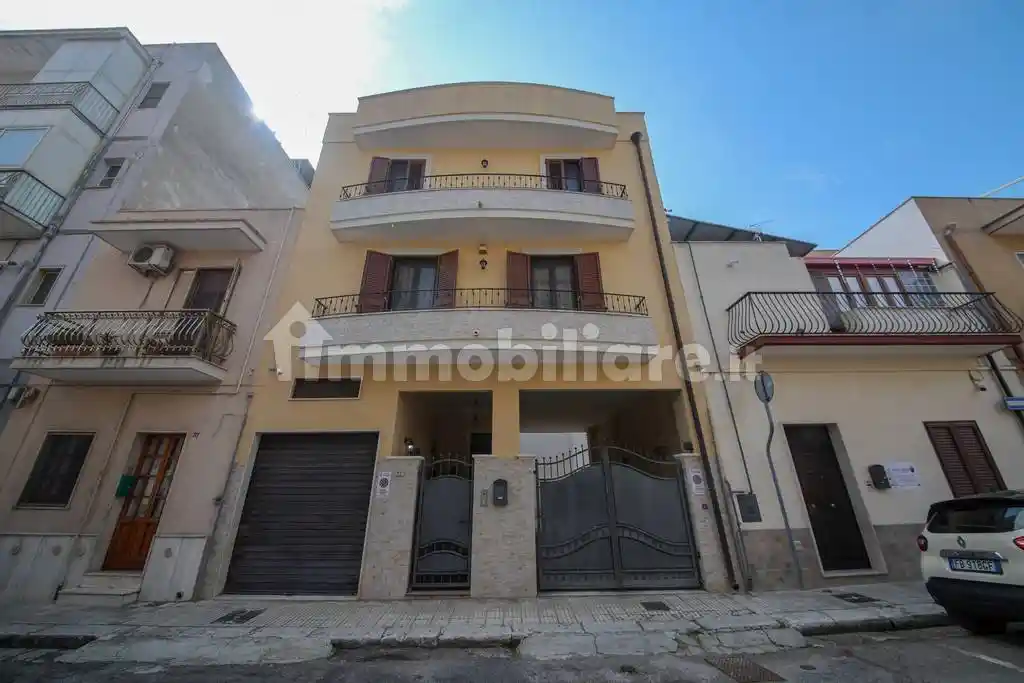 Casa indipendente in vendita a Brindisi