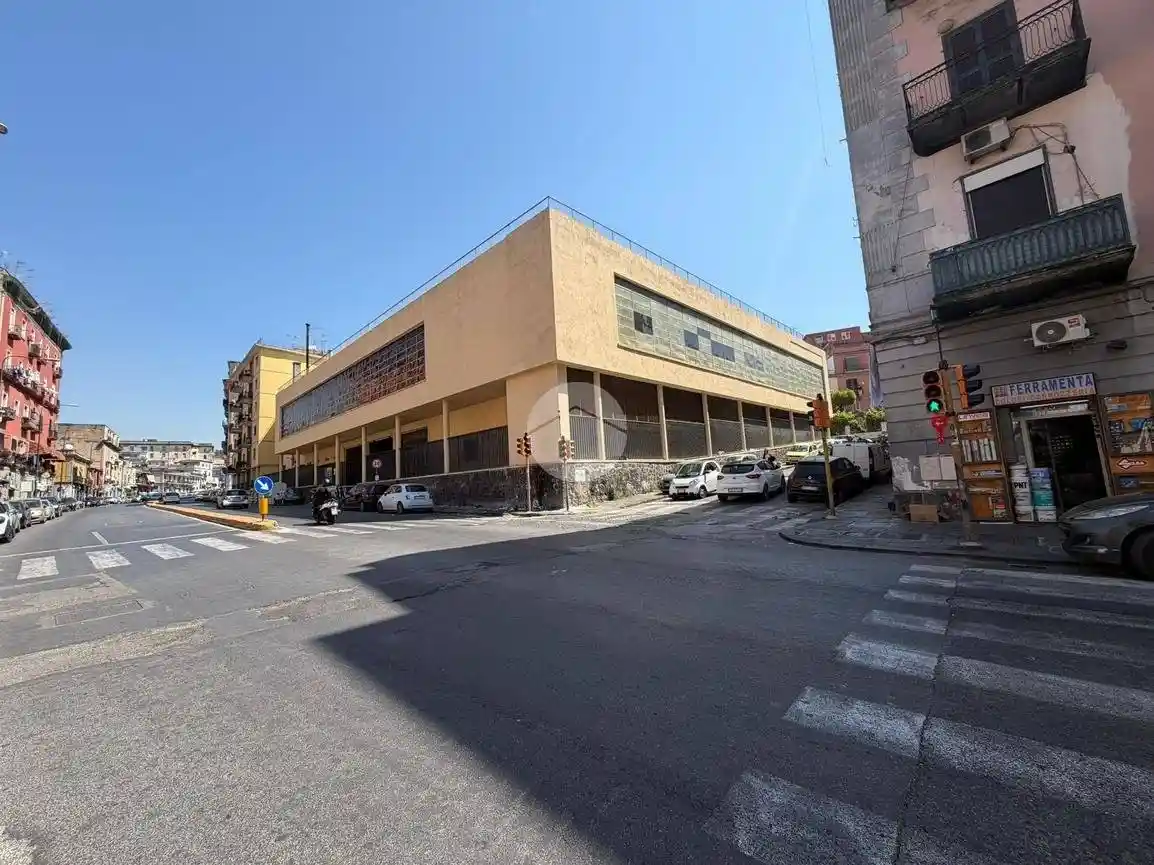 Appartamento in vendita a Napoli