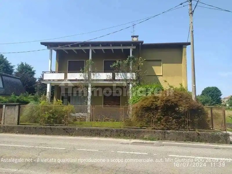 Casa indipendente in vendita a Fagnano Olona