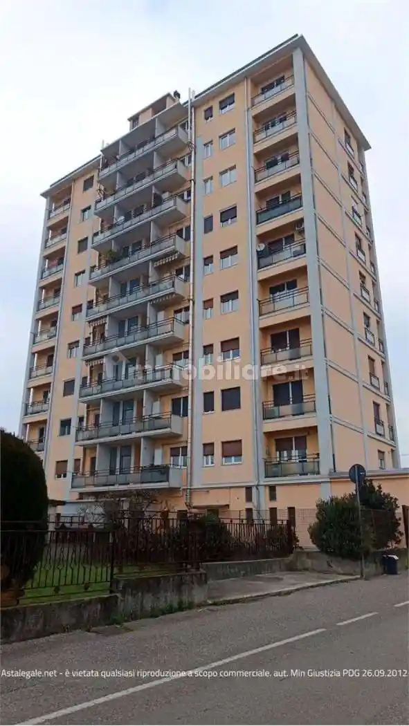 Appartamento in vendita a Oggiona con Santo Stefano