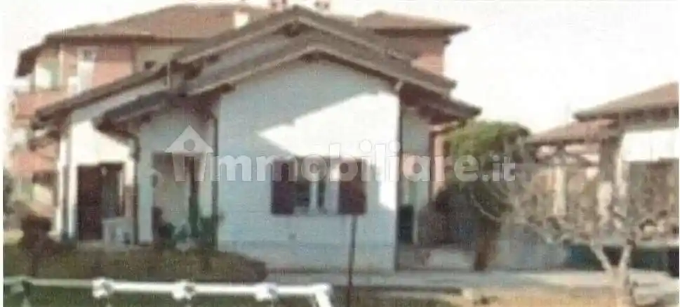 Villa in vendita a Turate