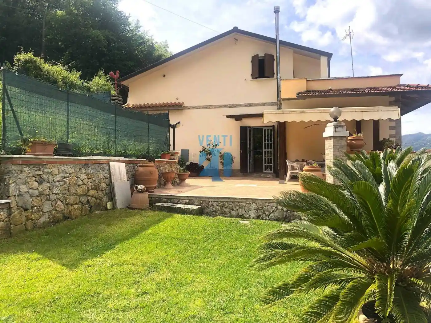 Villa in vendita a Carrara