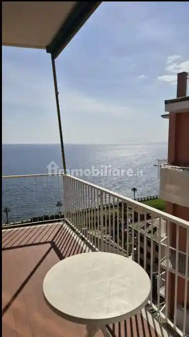 Appartamento in affitto a Cogoleto