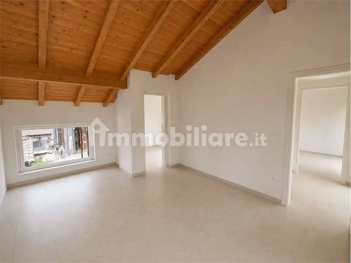 Appartamento in vendita a Lomazzo