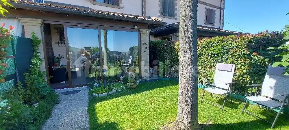 Villetta a schiera in vendita a Serramazzoni