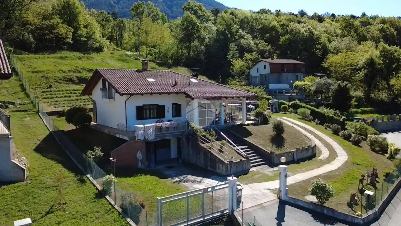 Villa in vendita a Rubiana