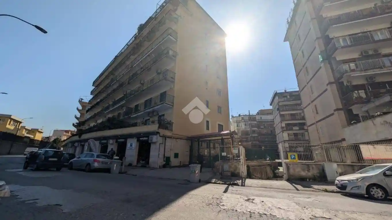 Appartamento in affitto a Napoli