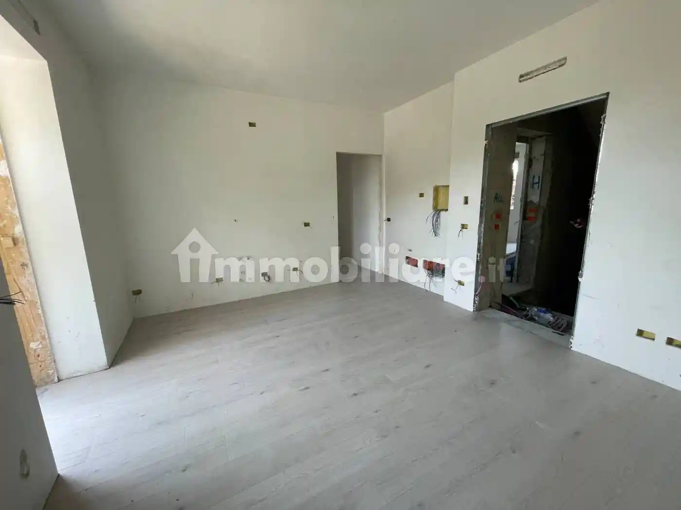 Appartamento in vendita a Meda