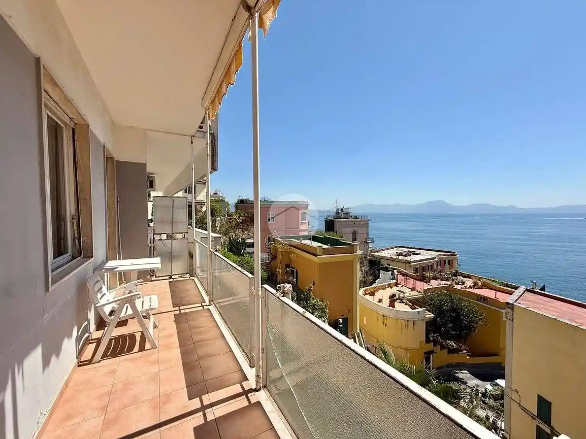 Appartamento in affitto a Napoli