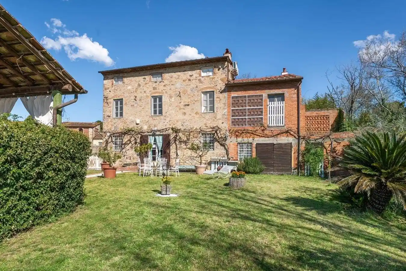 Rustico - Casale in vendita a Capannori