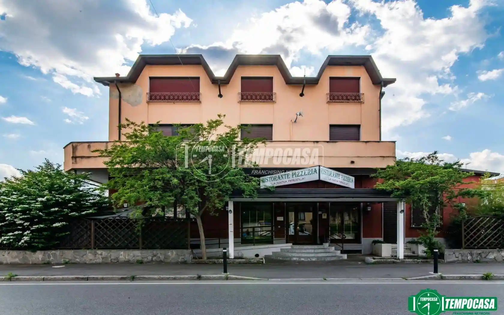 Palazzo - Edificio in vendita a San Giorgio Su Legnano