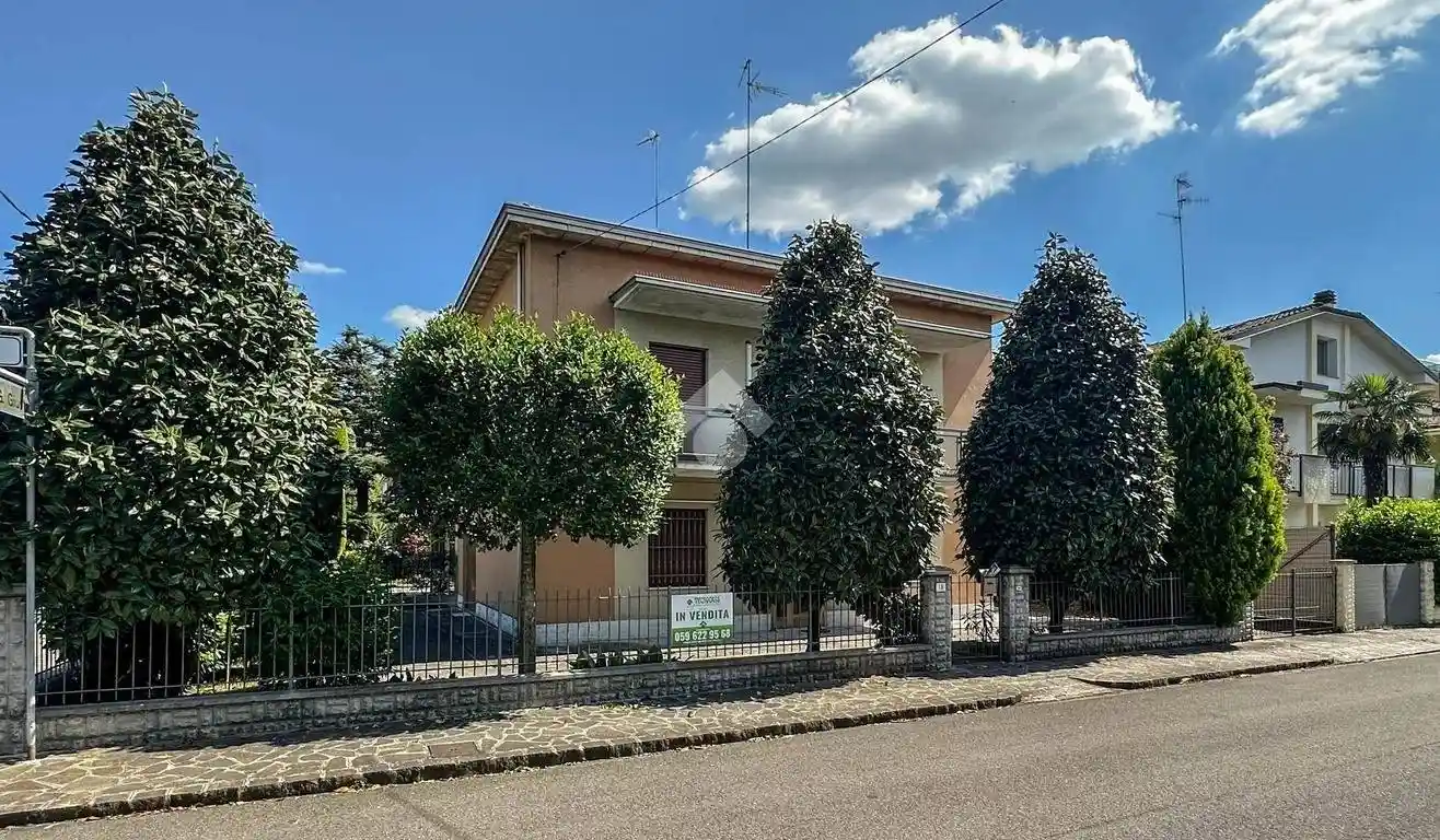 Villa in vendita a Carpi