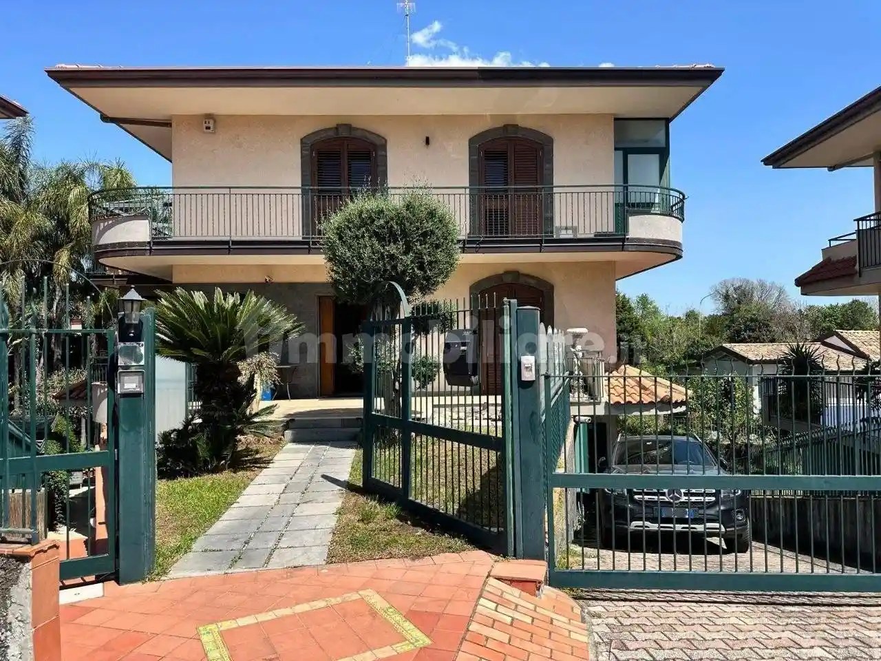 Villa in affitto a Aci Sant'Antonio