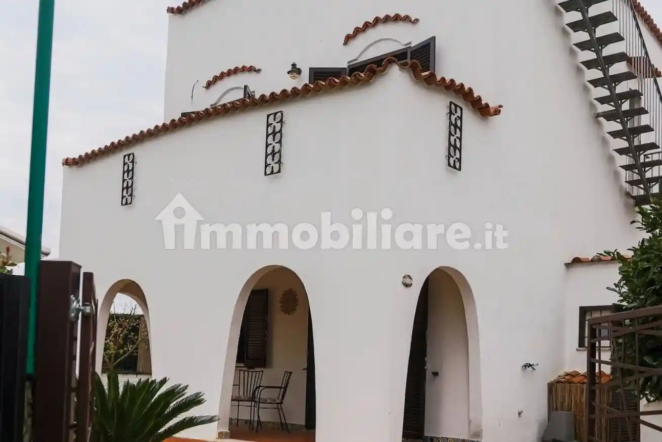 Villa in affitto a Terracina
