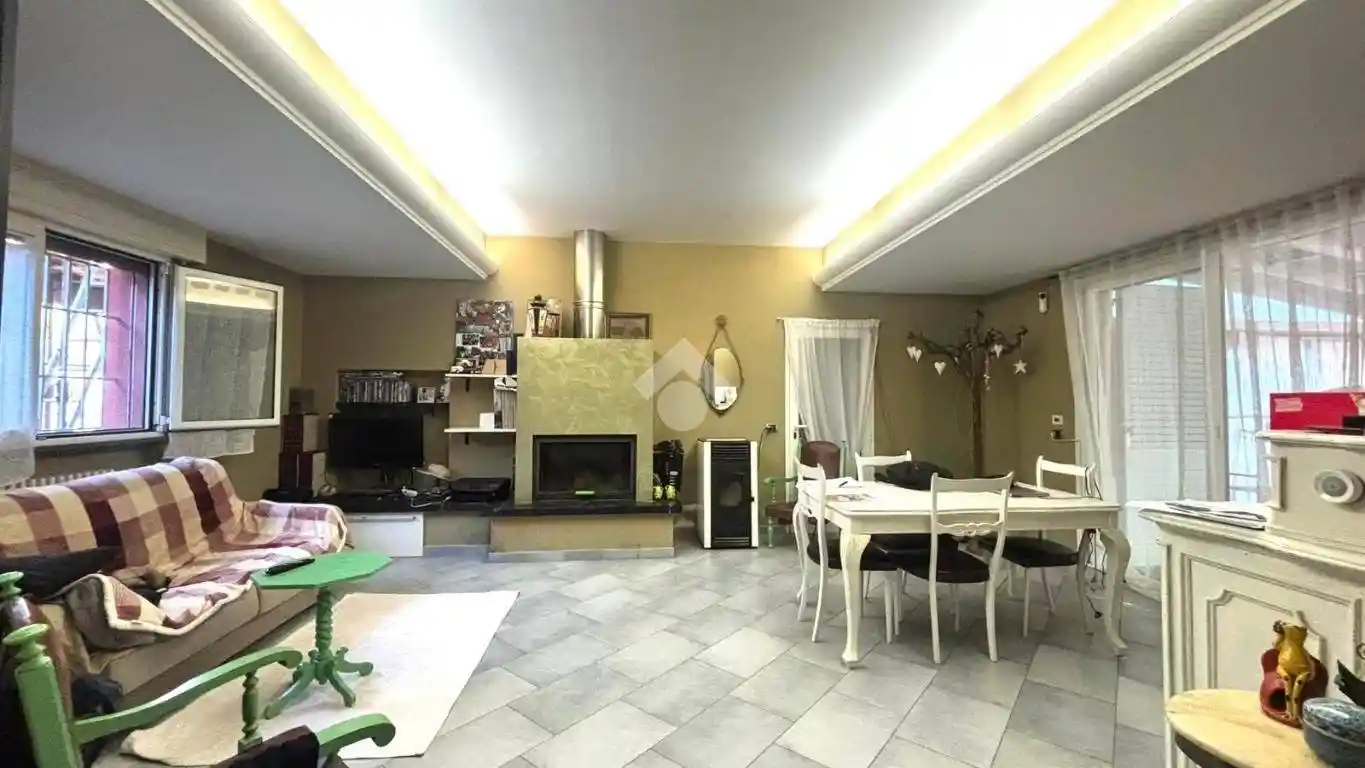 Casa indipendente in vendita a Forlì