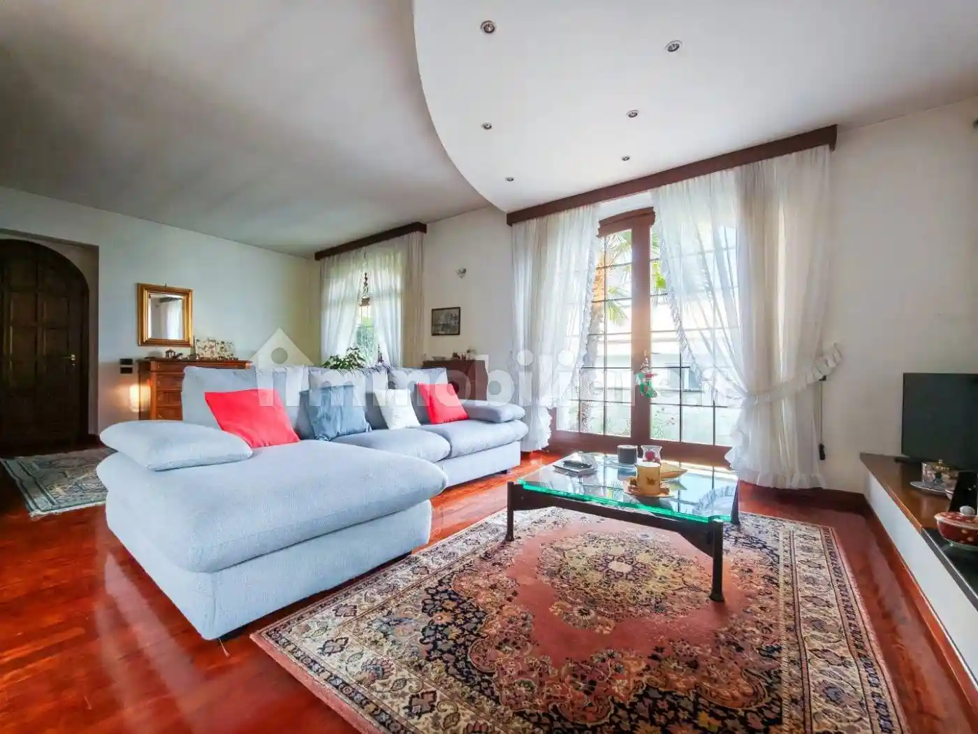 Villa in vendita a Gorla Minore