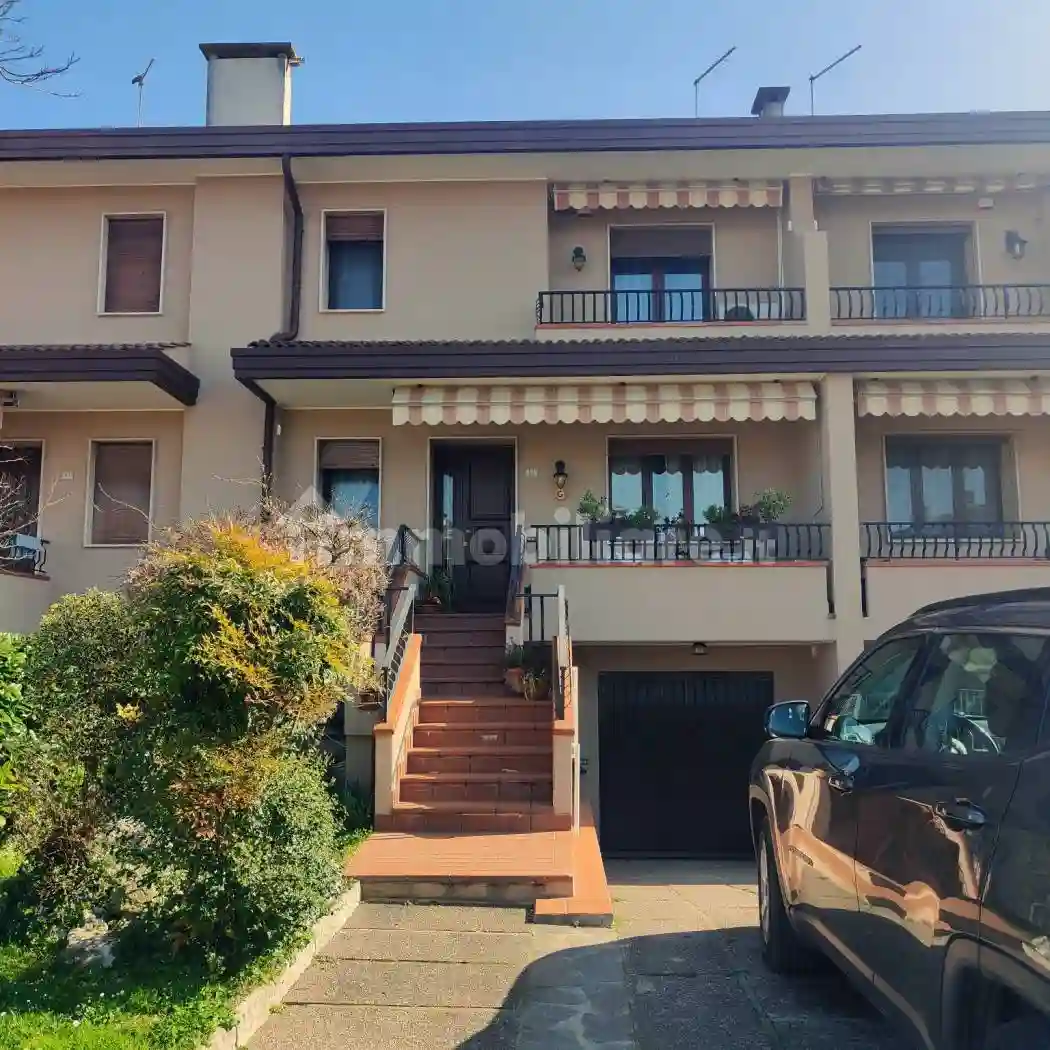 Villetta a schiera - foto 2