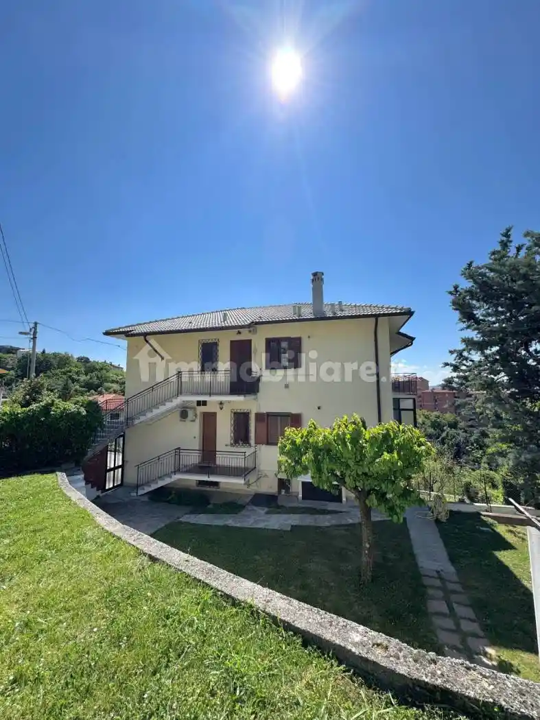 Appartamento in vendita a Trieste