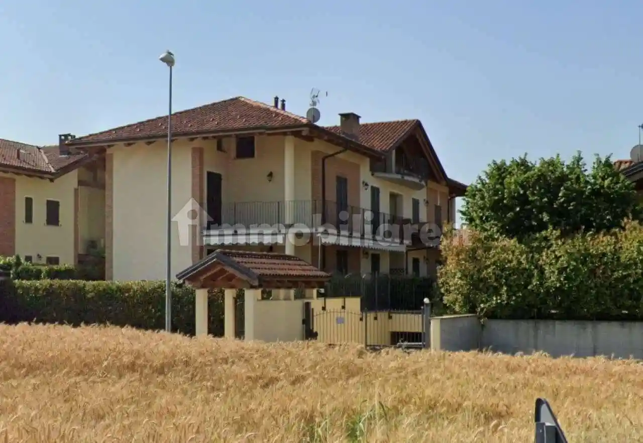 Appartamento in vendita a Riva Presso Chieri