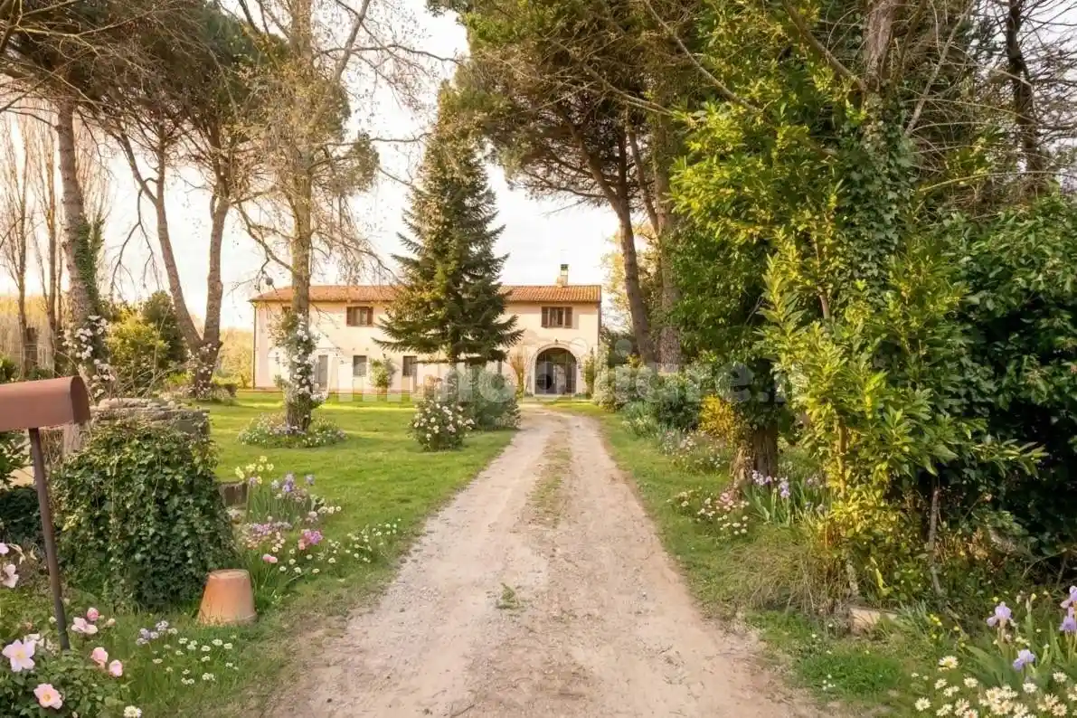 Rustico - Casale in vendita a Fauglia