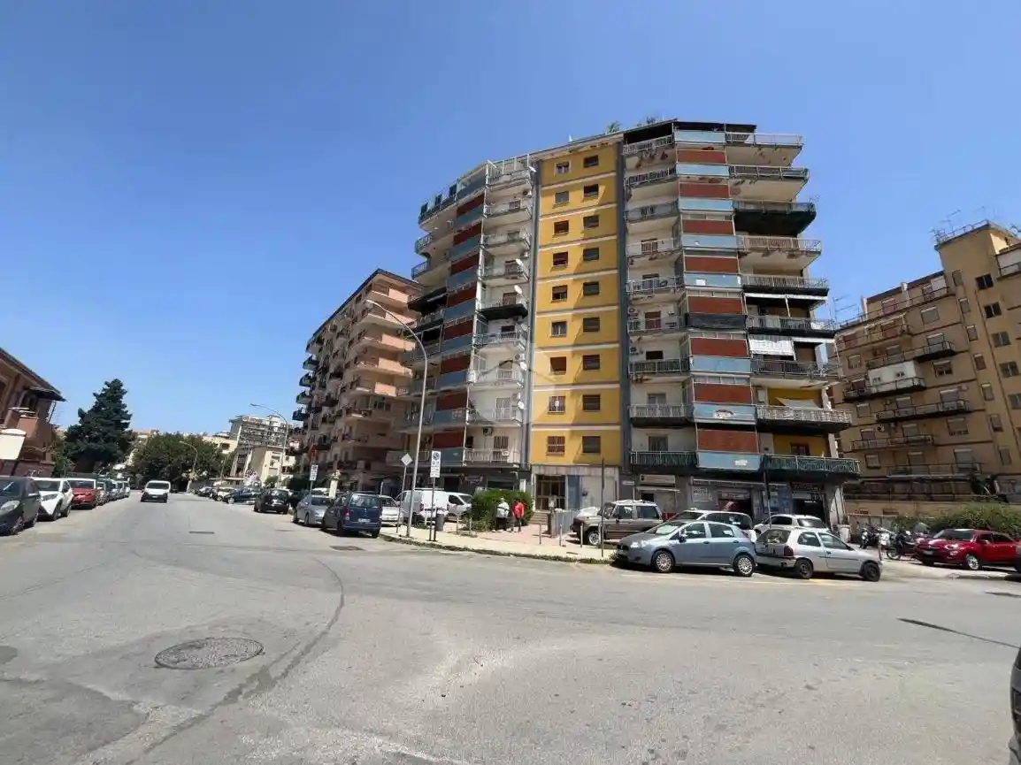 Appartamento in vendita a Palermo