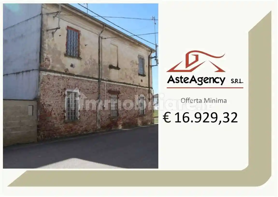 Casa indipendente in vendita a Rosasco