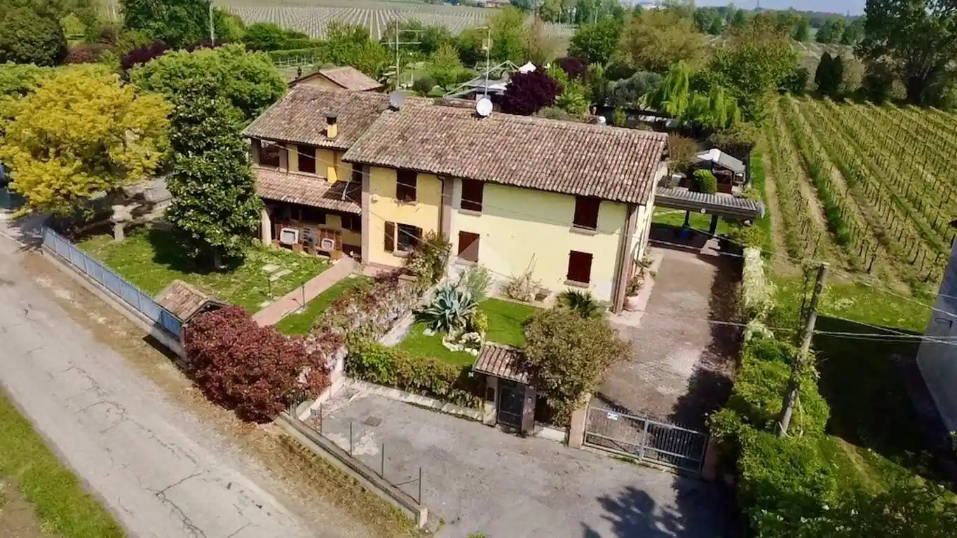 Casa indipendente in vendita a Novellara