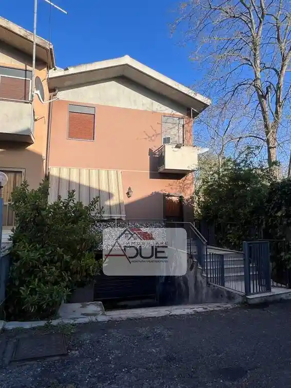 Villetta a schiera in vendita a Ragalna