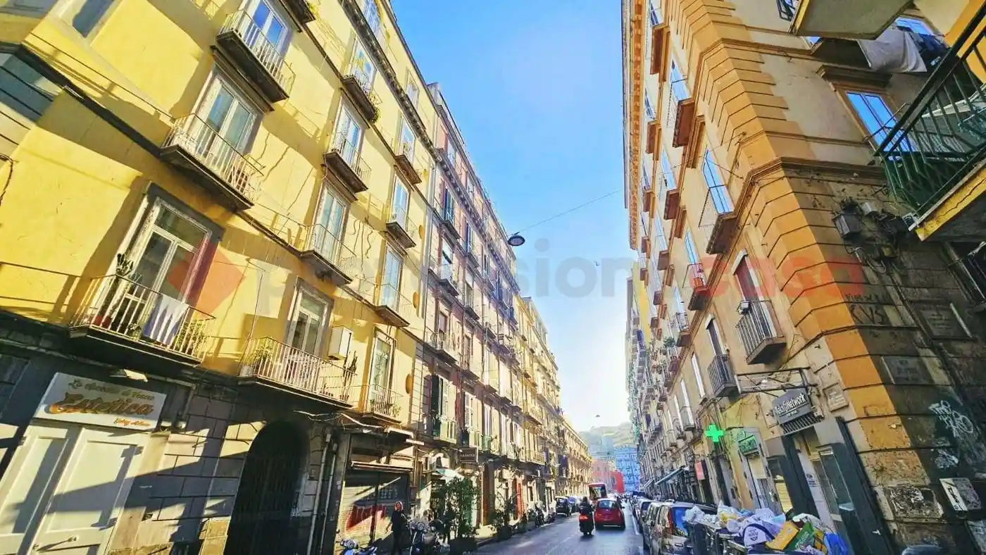 Appartamento in vendita a Napoli