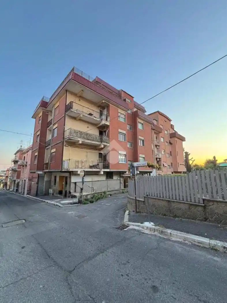 Appartamento in vendita a Genzano di Roma