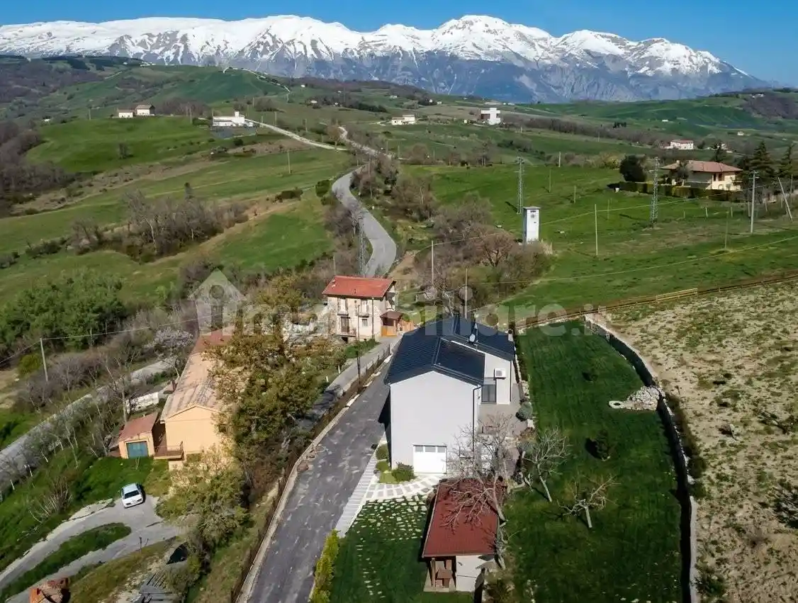 Villa in vendita a Torricella Peligna