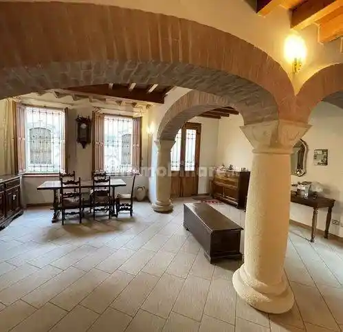 Villa in vendita a Suzzara