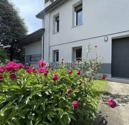 Villa in vendita a Suzzara