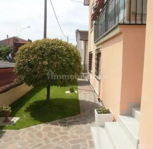 Villa in vendita a Suzzara