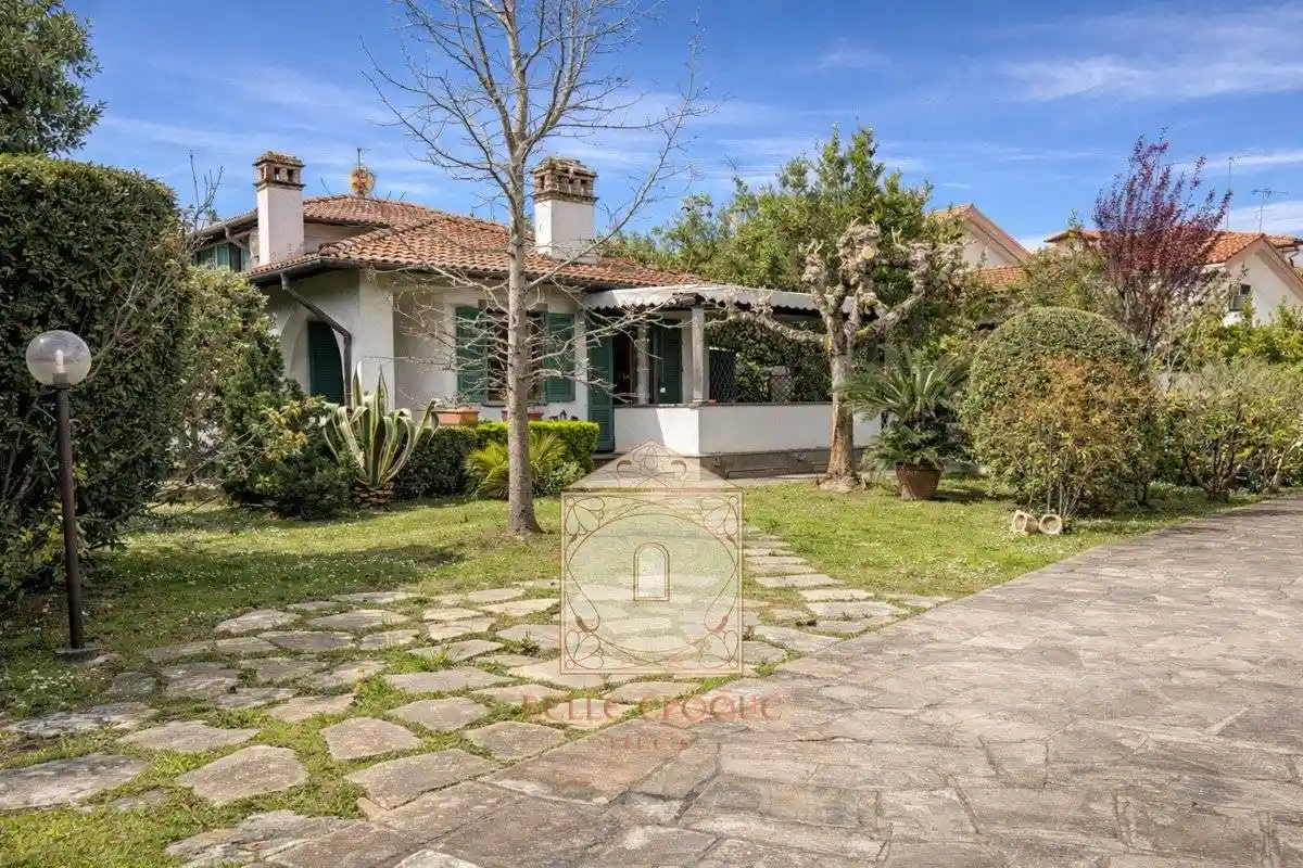 Villa in vendita a Forte dei Marmi