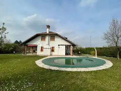 Villa in affitto a Fiume Veneto