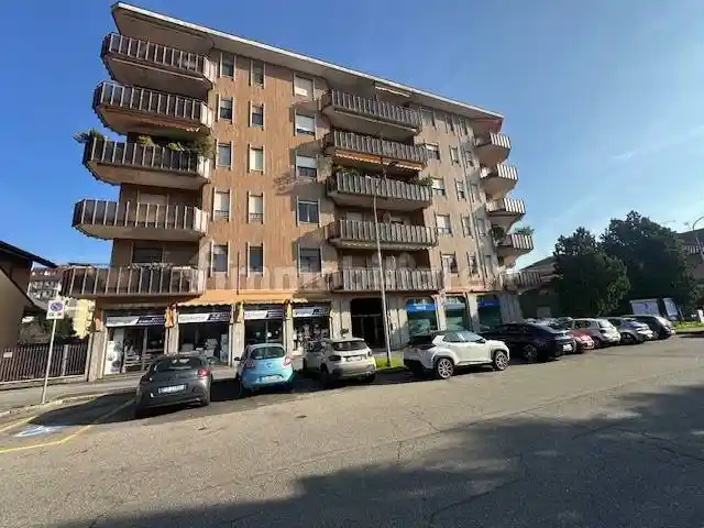 Appartamento in affitto a Rho