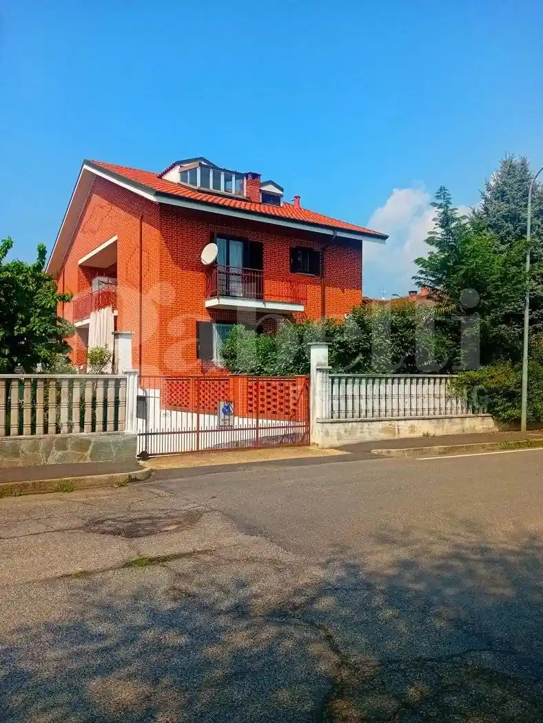 Villetta a schiera in vendita a Trofarello