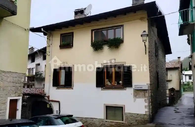 Appartamento in vendita a Barzio