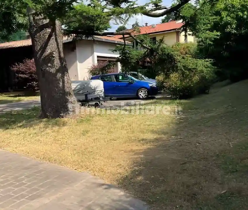 Appartamento in vendita a Airuno